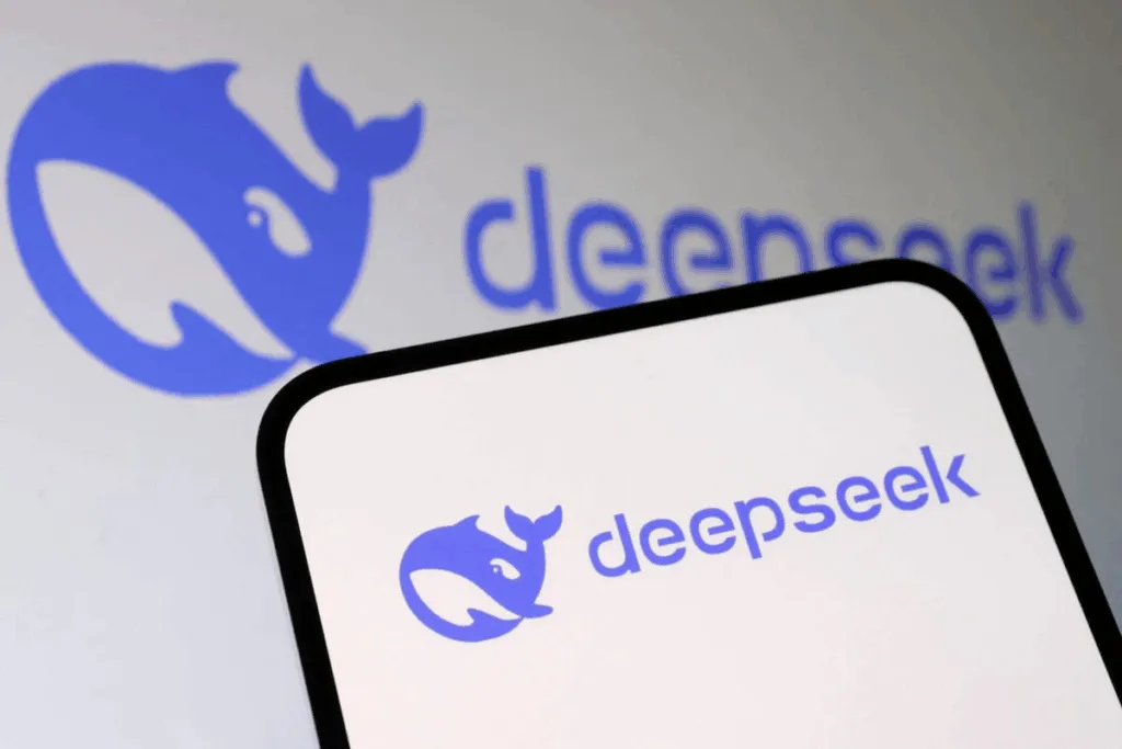 Лучшие AI-генераторы текста 2025 года: ТОП сервисов для работы и учёбы